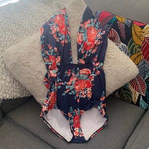 Cocoship backless one piece